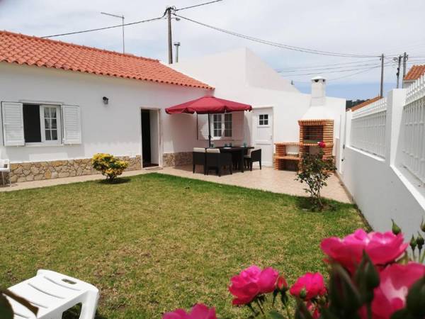 White House by AcasaDasCasas