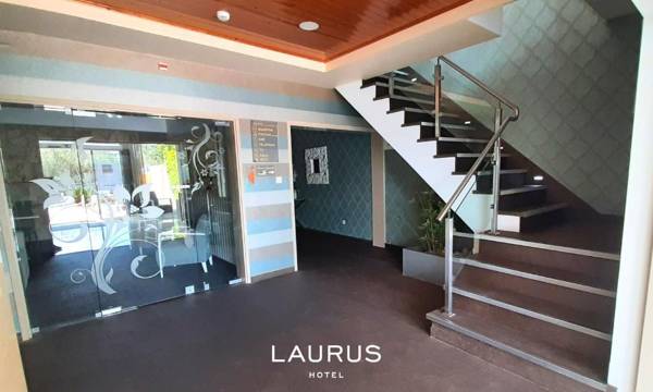 Laurus Hotel