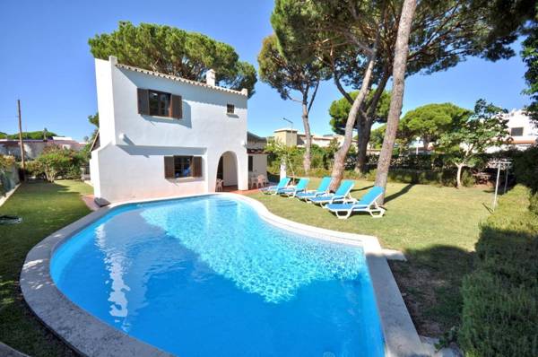 Private Pool villa Walking distance to the centre Golf Facing