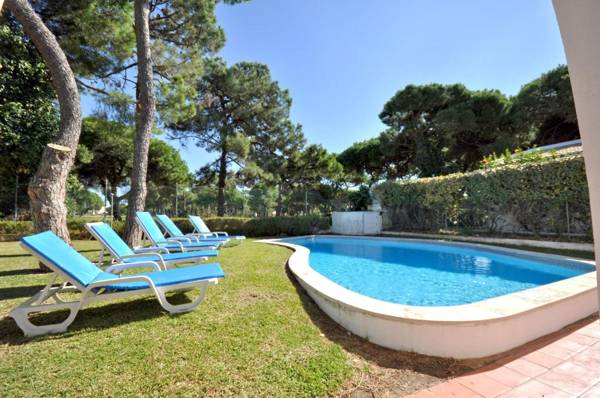 Private Pool villa Walking distance to the centre Golf Facing