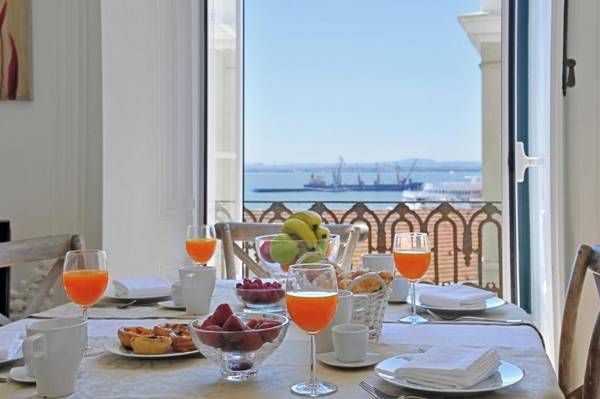 Localtraveling ALFAMA River View - Family Apartments