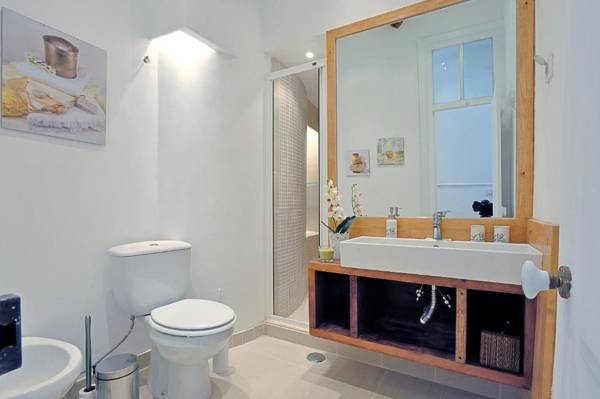 Localtraveling ALFAMA River View - Family Apartments