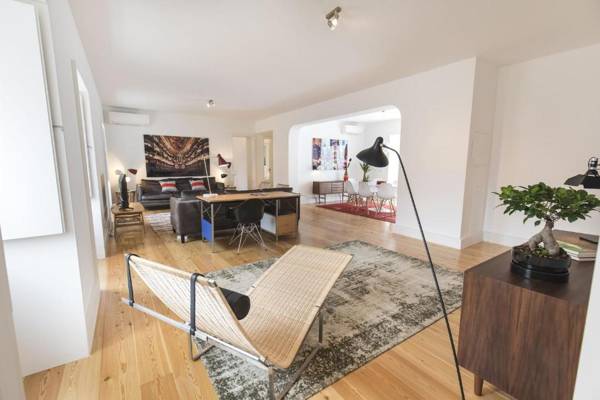 LovelyStay - Chic Citrus Home - Private Garden