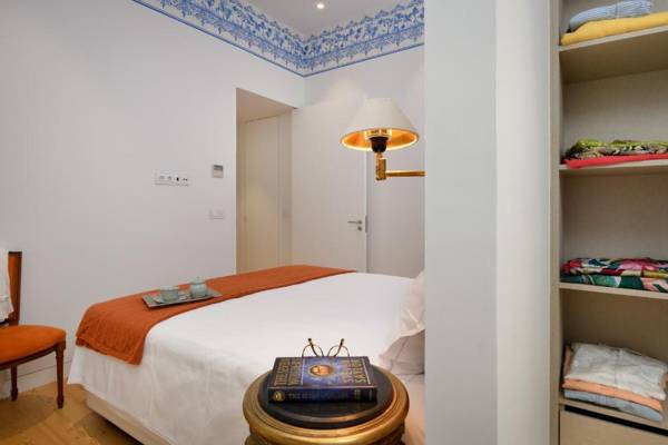 Aurea Once Upon House