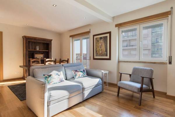 LovelyStay - 2 Bedroom Belem Wonder