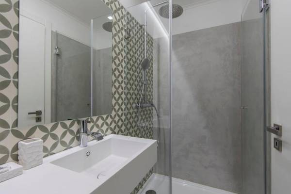 LovelyStay - Vintage Flat Near Santa Justa Elevator!