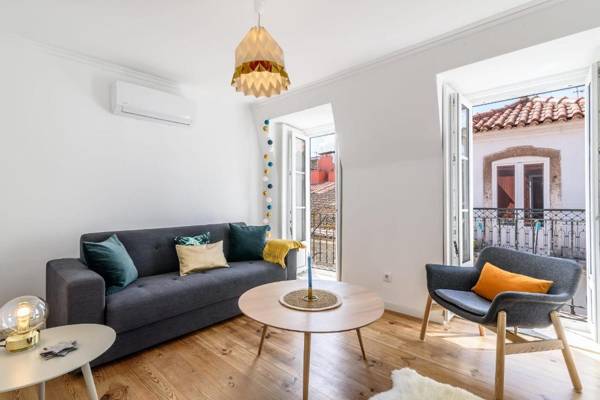 GuestReady - Minimalist Downtown Apartment with Balcony