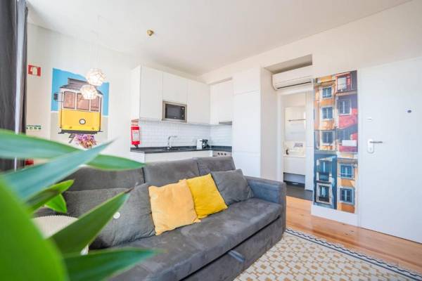 GuestReady - Chic and Vibrant Apt with Stunning Views - Anjos
