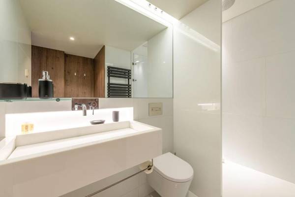 GuestReady - Midcentury Studio with Balcony in Santos 401