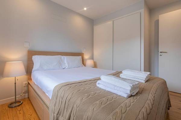 Graceful 2BDR Duplex Apartment by LovelyStay