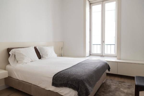 Classy 2BDR Apartment in Downtown by LovelyStay