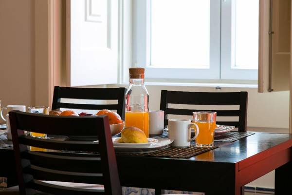 ALTIDO Elegant 2BR Apt w/workspace nearby Baixa-Chiado subway