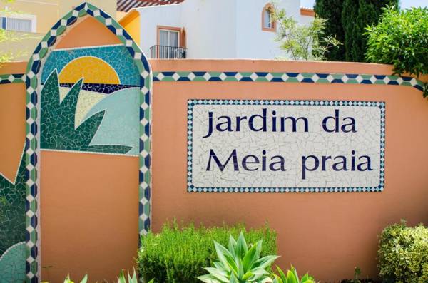 Jardim da Meia Praia Resort
