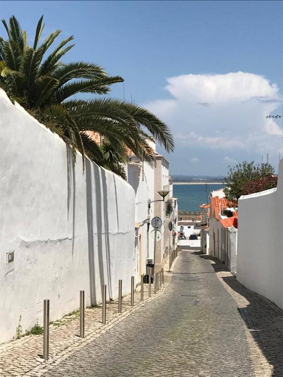 I'm on Charming Home