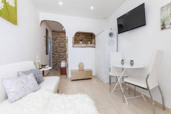 A40 - Castle Arch Studio