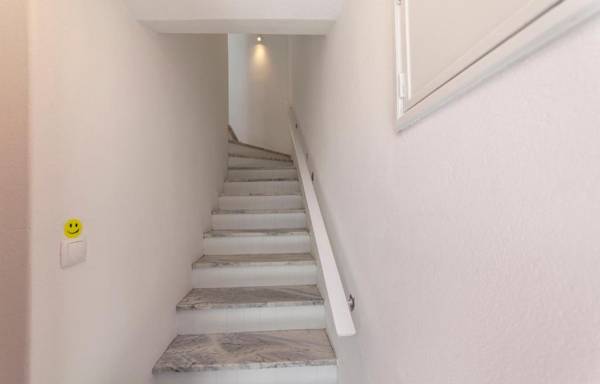 B48 - Olive Tree Street 2 Bed Flat