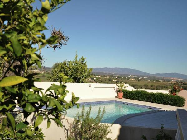 Modern Villa in Lagos with private Swimming Pool