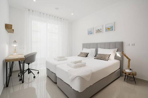 Workspace - Brand new stylish holiday apartment in Lagos