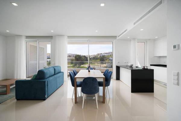 Modern and cozy apartment close to Lagos Downtown