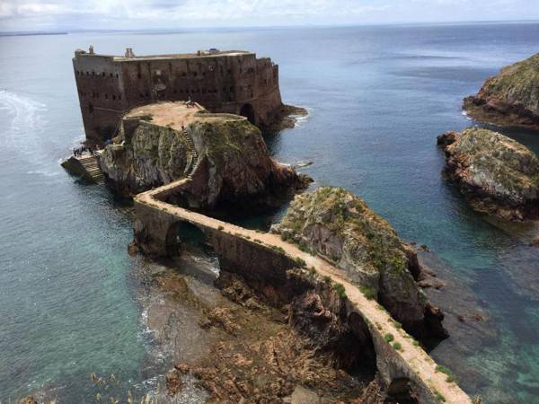 Lavish Villa in Foz do Arelho with Private Swimming Pool