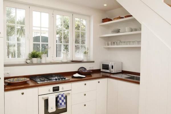 Cushy Apartment with garden in Estoril