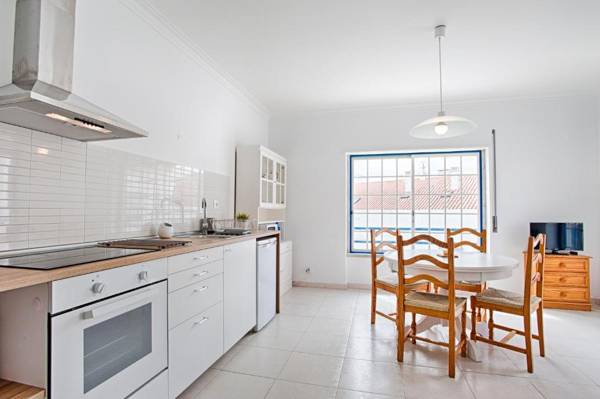 BmyGuest - Ericeira Terrace Apartment
