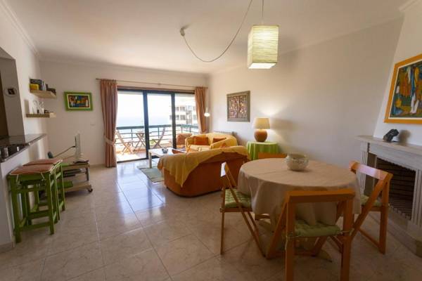 Encostas do Mar by AcasaDasCasas