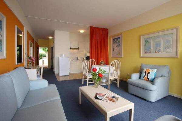 Canico Bay Apartments