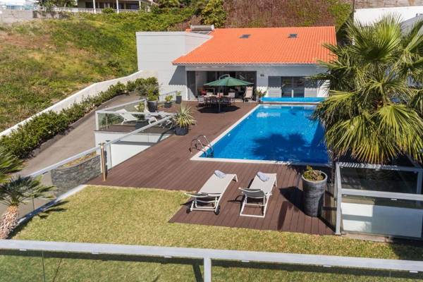 Villa Sol e Mar by OurMadeira