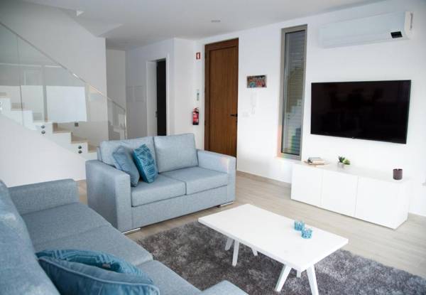 Villa Atlântico by SCH