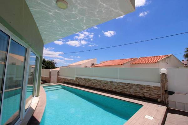 Boliqueime Amazing Villa With Pool by Homing