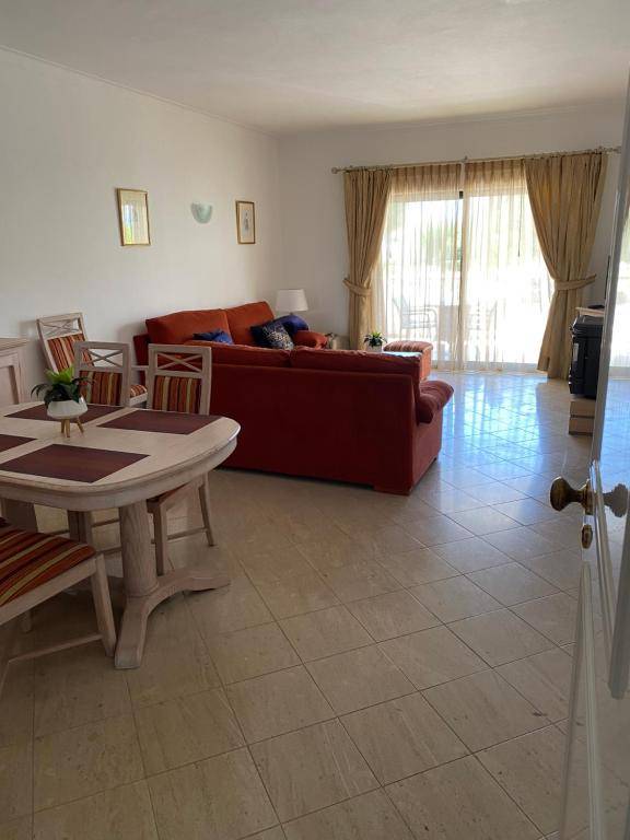 Alto Club Apartments