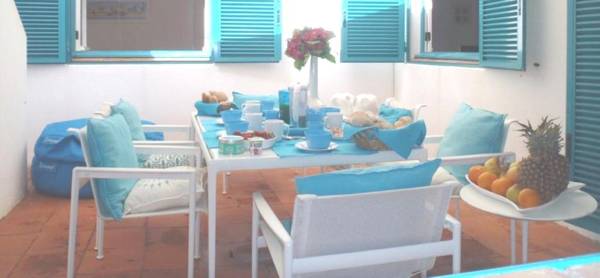 2 bedrooms house at Alvor 200 m away from the beach with sea view furnished garden and wifi