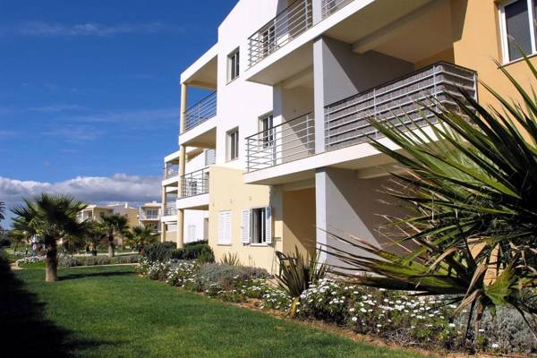 Portugal Rentals Vila da Praia Apartments