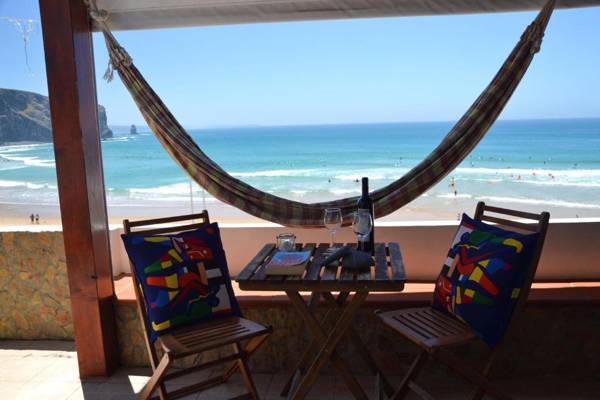 2 bedrooms house at Aljezur 100 m away from the beach with sea view furnished balcony and wifi