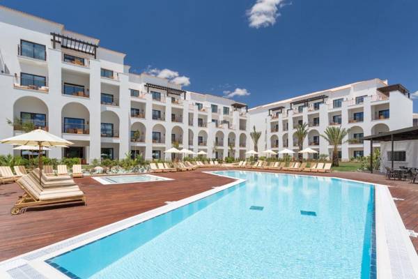 Pine Cliffs Ocean Suites a Luxury Collection Resort & Spa Algarve