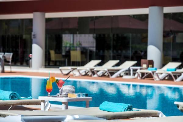 Areias Village Beach Suite Hotel
