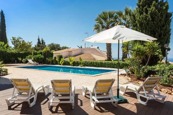 Villa Gardenia - sea view wifi games room