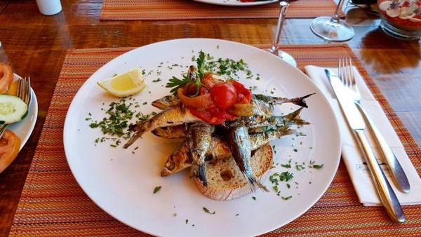 Oura Lancemar by Sunny Deluxe