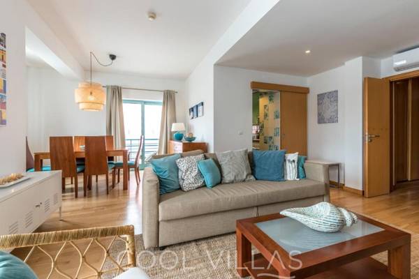 Marina Water View - 6 people bars & restaurants