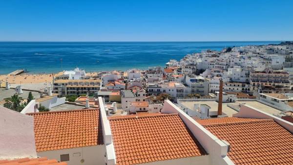 Albufeira Sea and old town view (32)