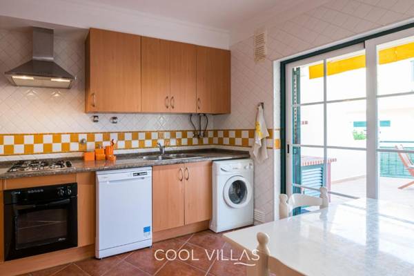 Villa Lorenzo - walking distance to beach