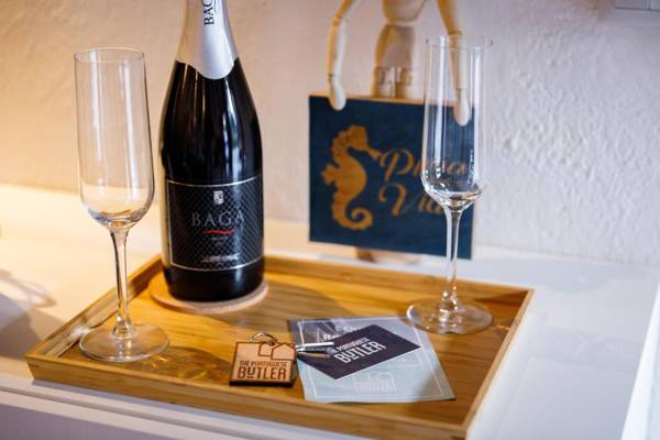 Pura Vida Falésia by The Portuguese Butler