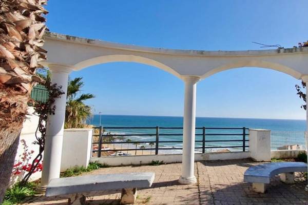 Olhos De Água 1BR with Pool AC and Free Parking