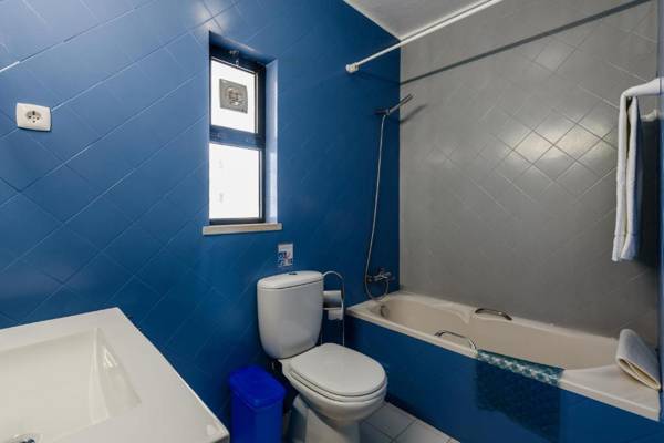 Villa Protea - 5 bedroom beach air-con wifi