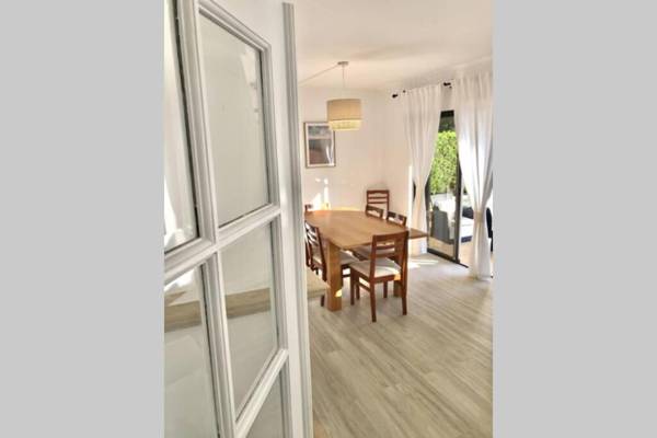 Villa Lilac - walking distance to beach