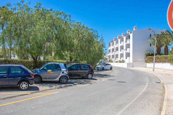 63 Calm Seaview and next to the Beach