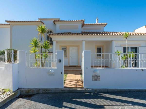 Luxury villa in Albufeira with private pool