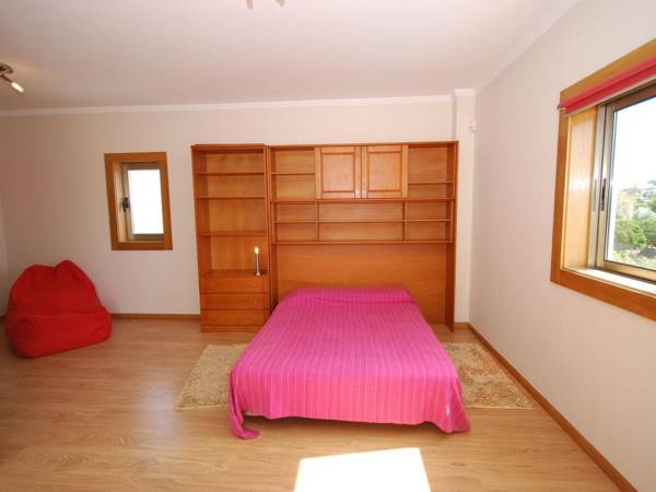 Spacious villa in Albufeira with private pool