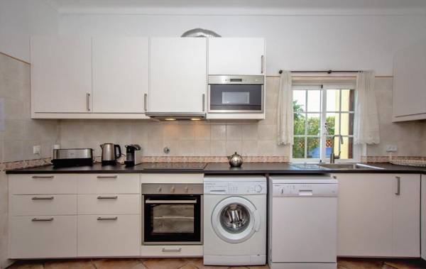 Villa Angelica by Portucasa